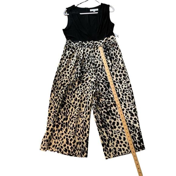 Emma & Michele Jumpsuit Women Size 12 Black Leopard Sleeveless Surplice Neck - Picture 6 of 6